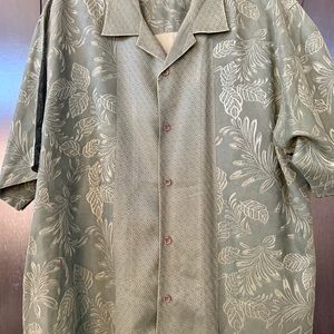 Tommy Bahama Camp Shirt XL
